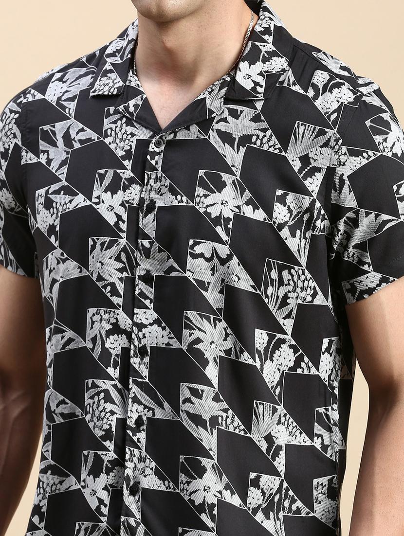 men's printed shorts co-ords set - 19944444 - Standard Image - 5