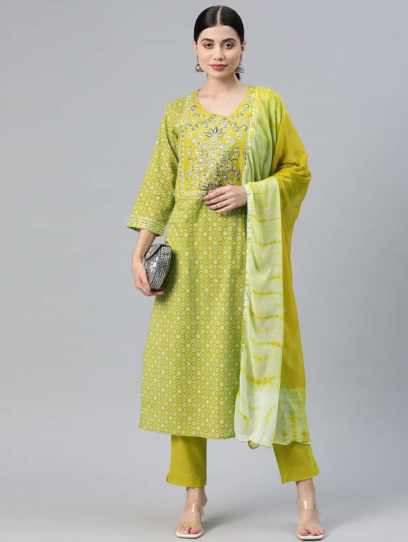women three quarter sleeve kurta pant with dupatta set - 19944855 -  Zoom Image - 0