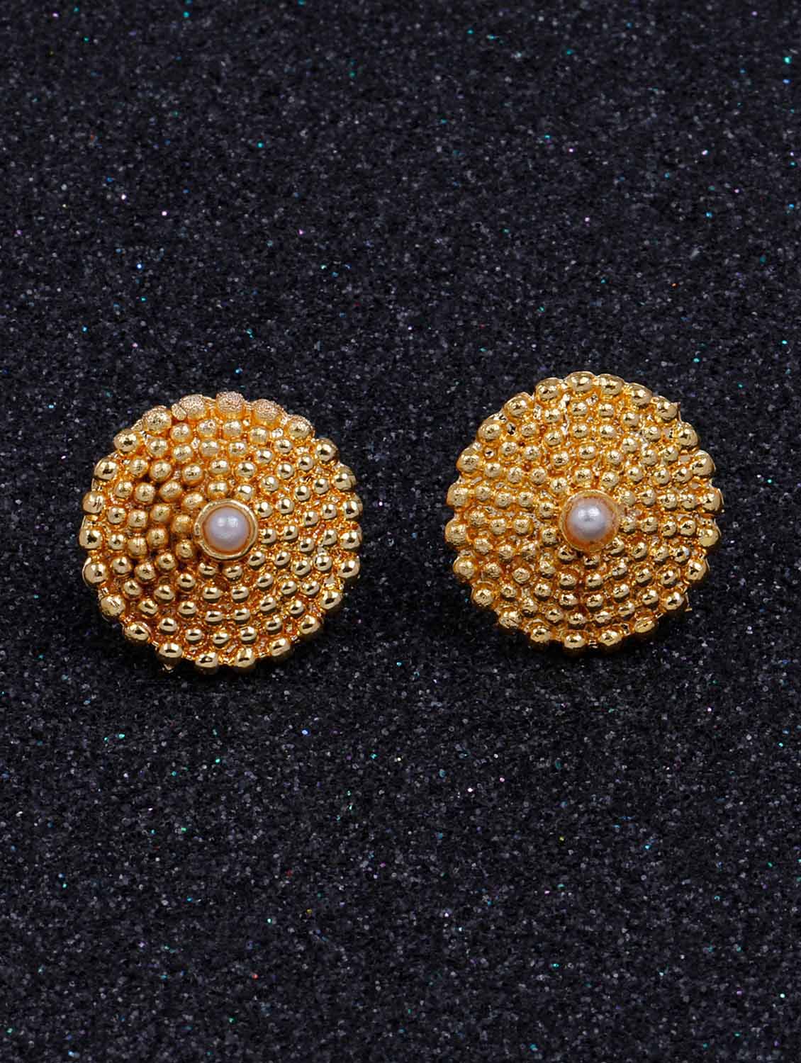 gold alloy studs earring - 19947131 - Standard Image - 3