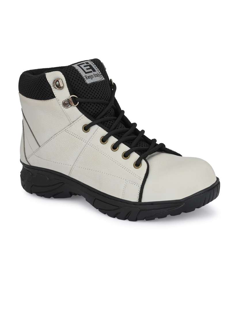 men lace up hiking boot