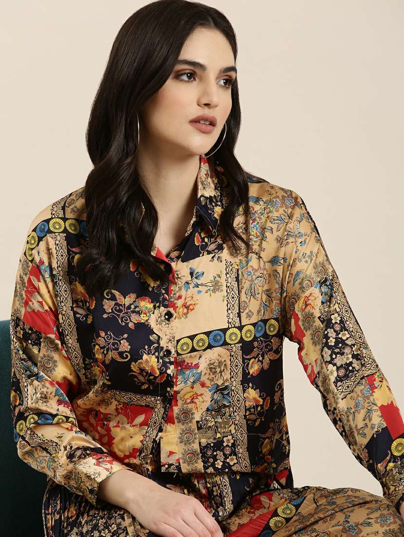 printed top and palazzos set  - 19947690 -  Standard Image - 3