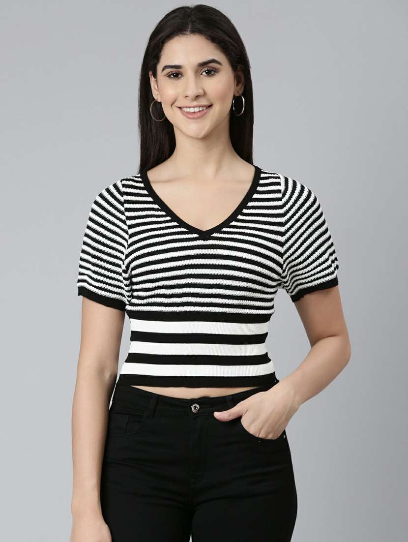 women's straight v neck top