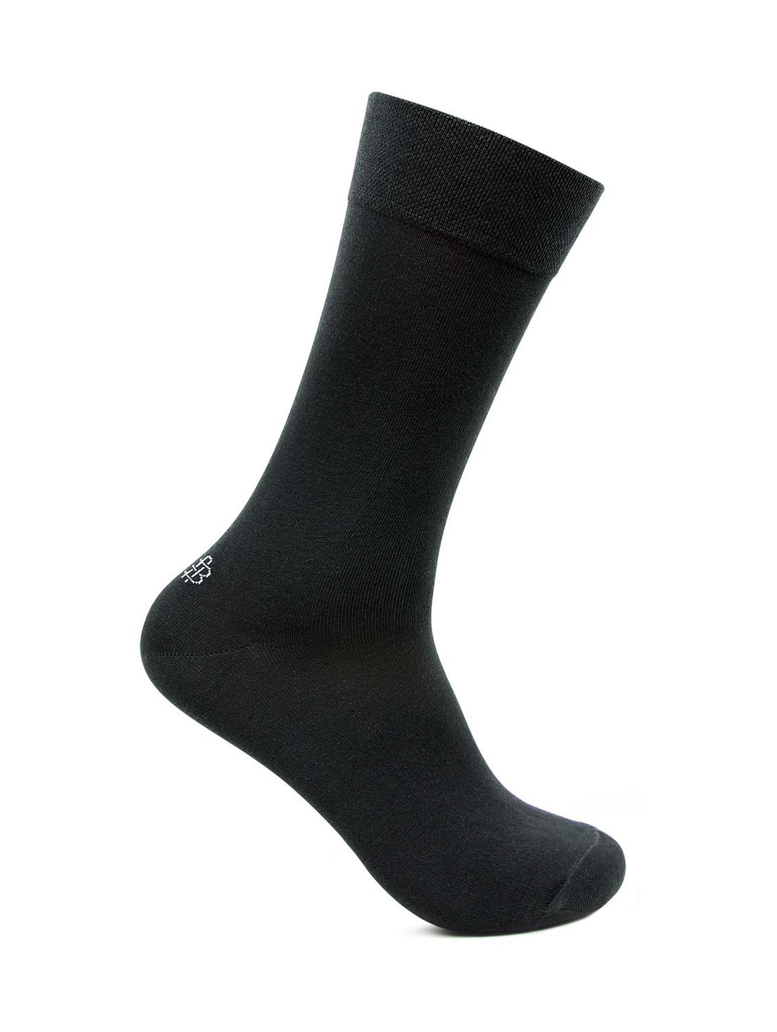 men above ankle length socks - 19963194 - Zoom Image - 0
