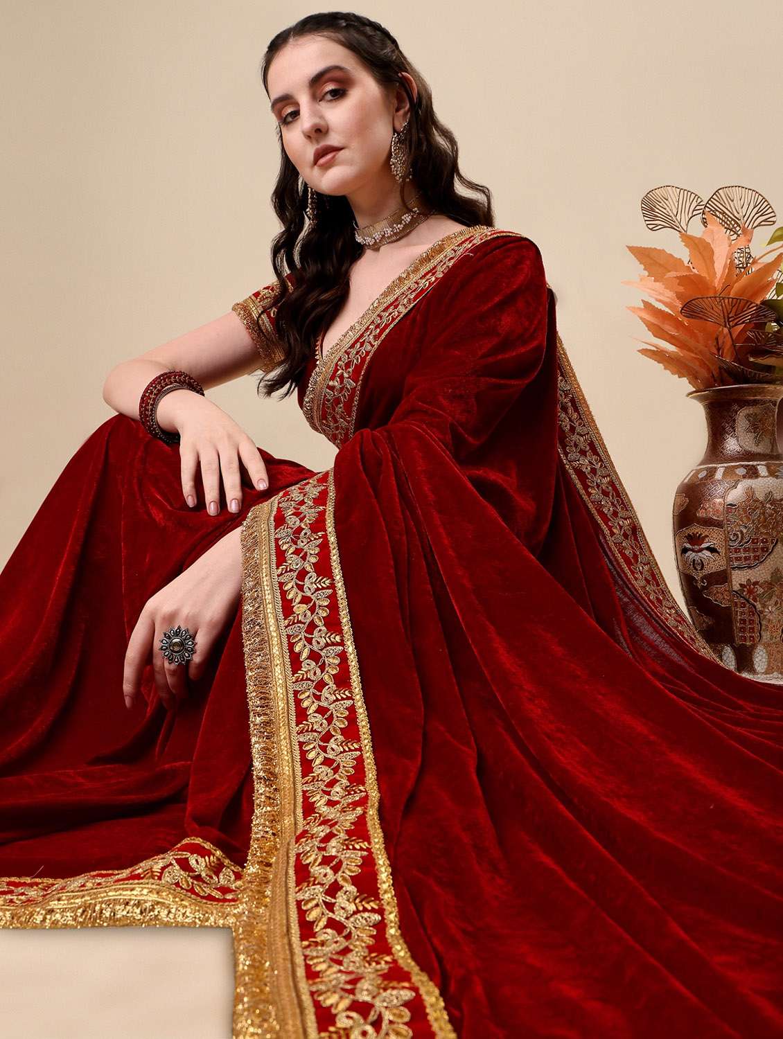 women's solid maroon colored saree - 19963425 -  Standard Image - 3