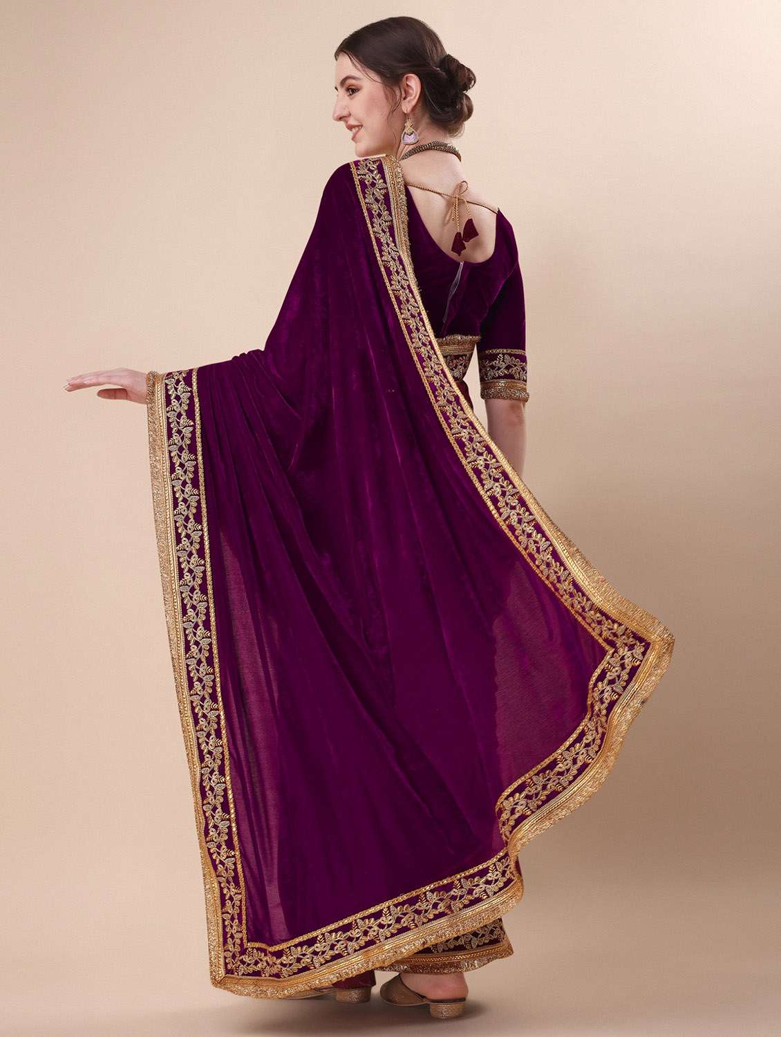 women's bordered royal blue colored saree - 19963426 -  Standard Image - 3