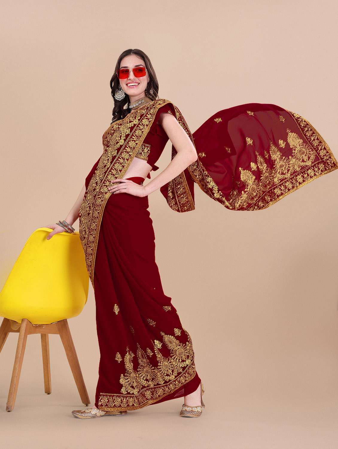women's embroidered saree - 19963473 - Standard Image - 3