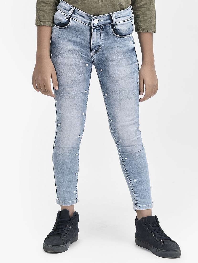 blue solid slim fit jeans