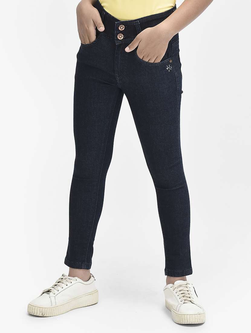 black solid slim fit jeans