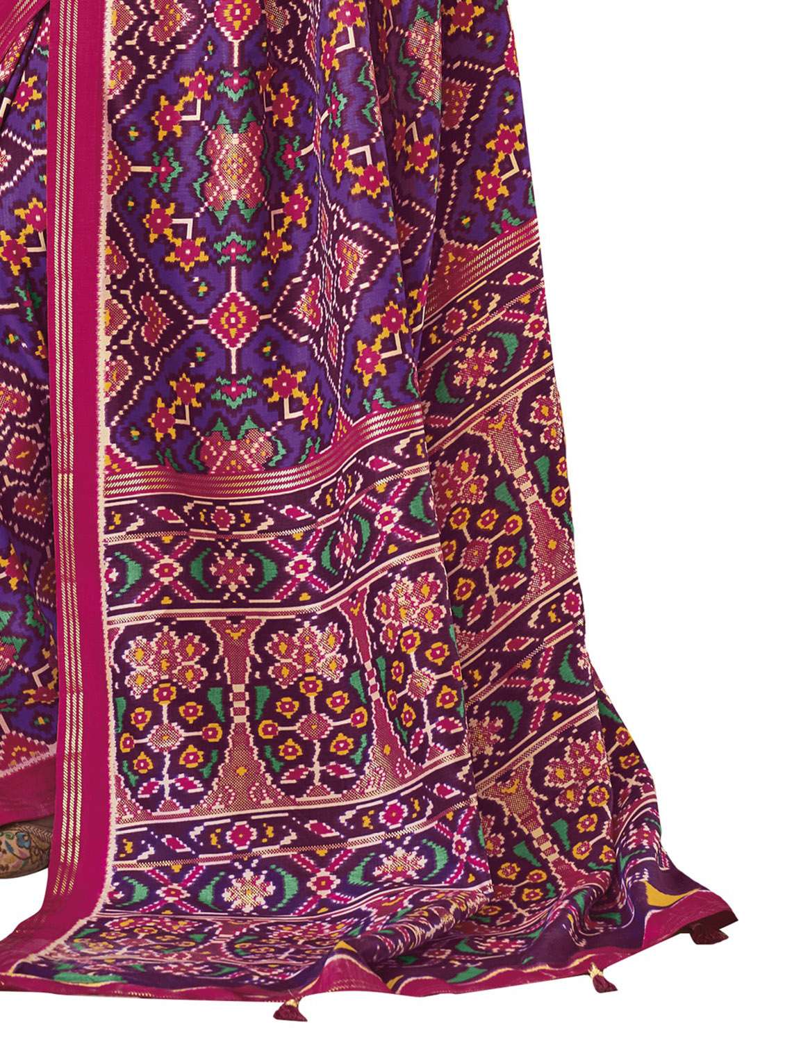 printed saree with blouse piece - 19983266 -  Standard Image - 3