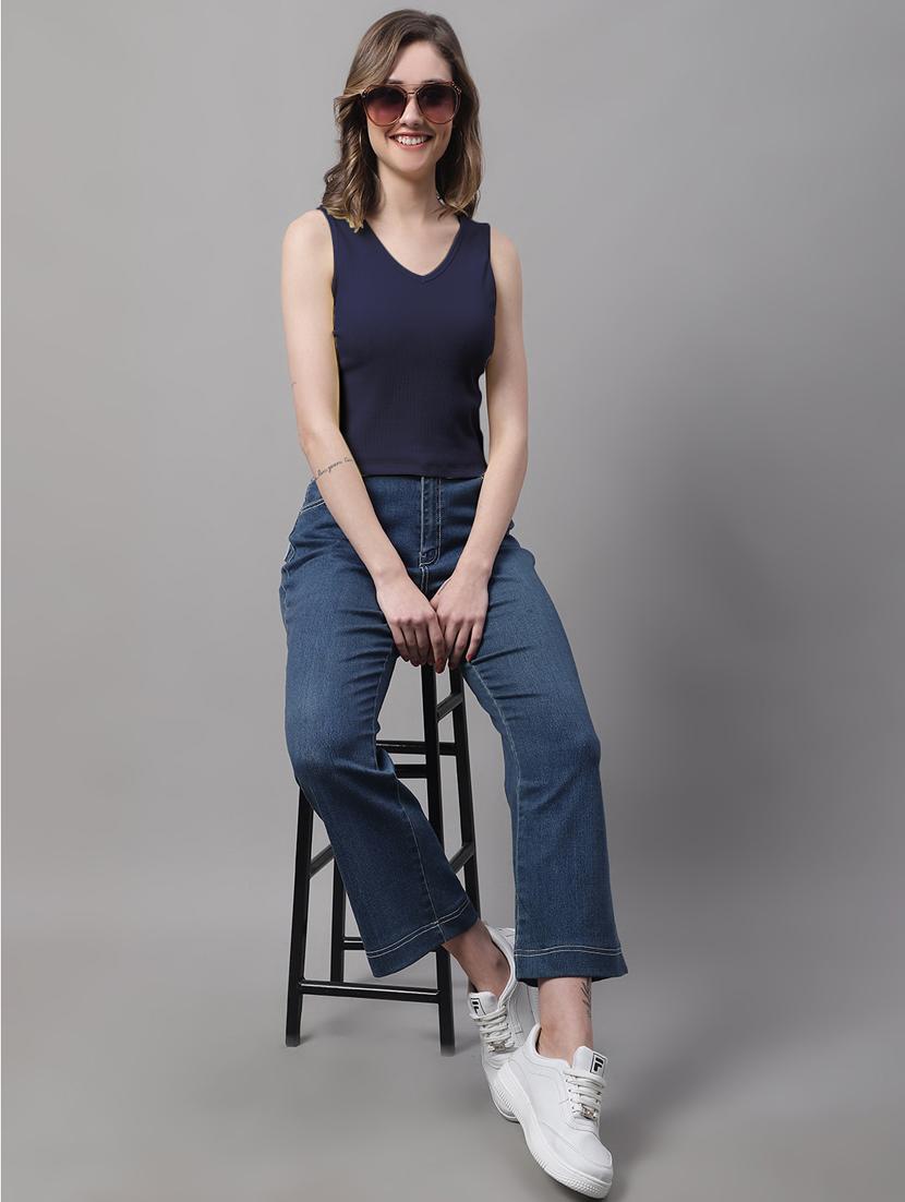 women's crop v neck top - 19986101 - Standard Image - 3