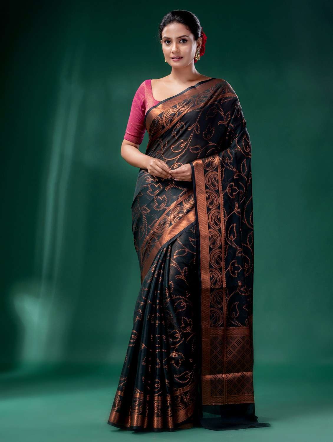 women's self design green colored saree with blouse - 19993216 -  Zoom Image - 0