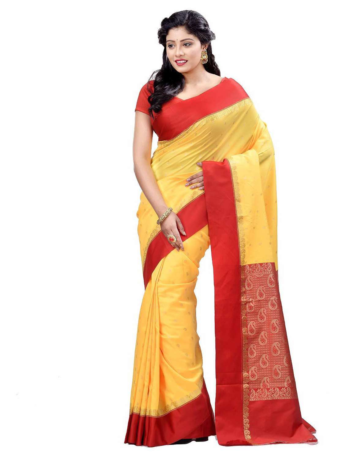 women's banarasi saree with blouse