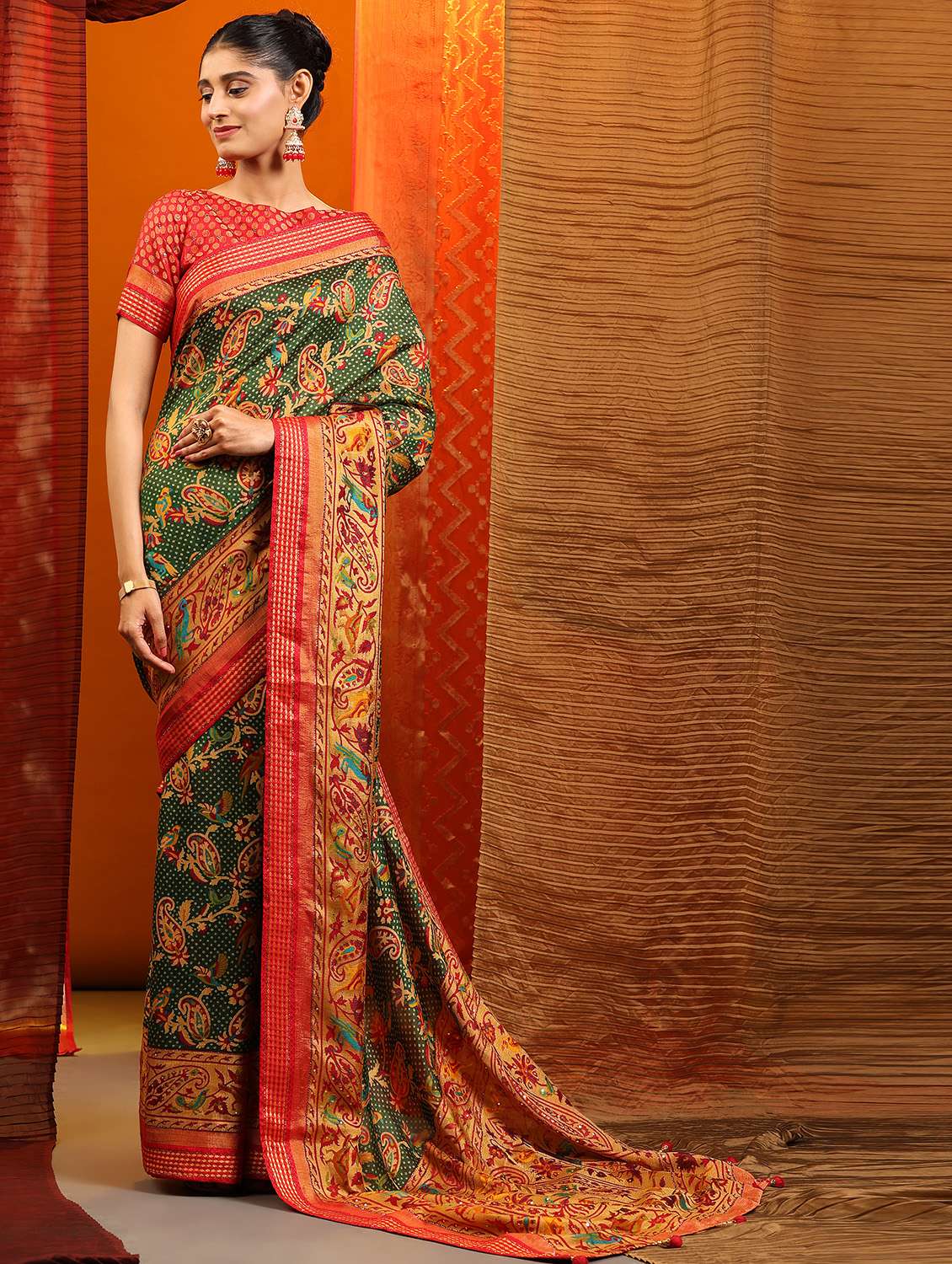 women's ikat green colored saree with blouse - 20007389 - Zoom Image - 0