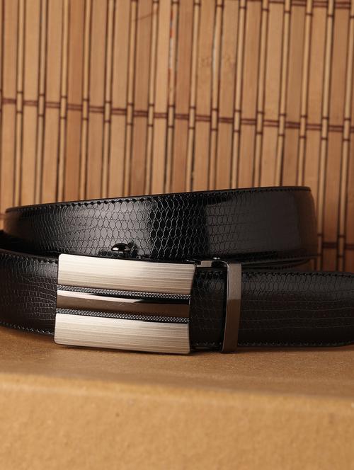 black leather belt - 20011434 -  Standard Image - 0