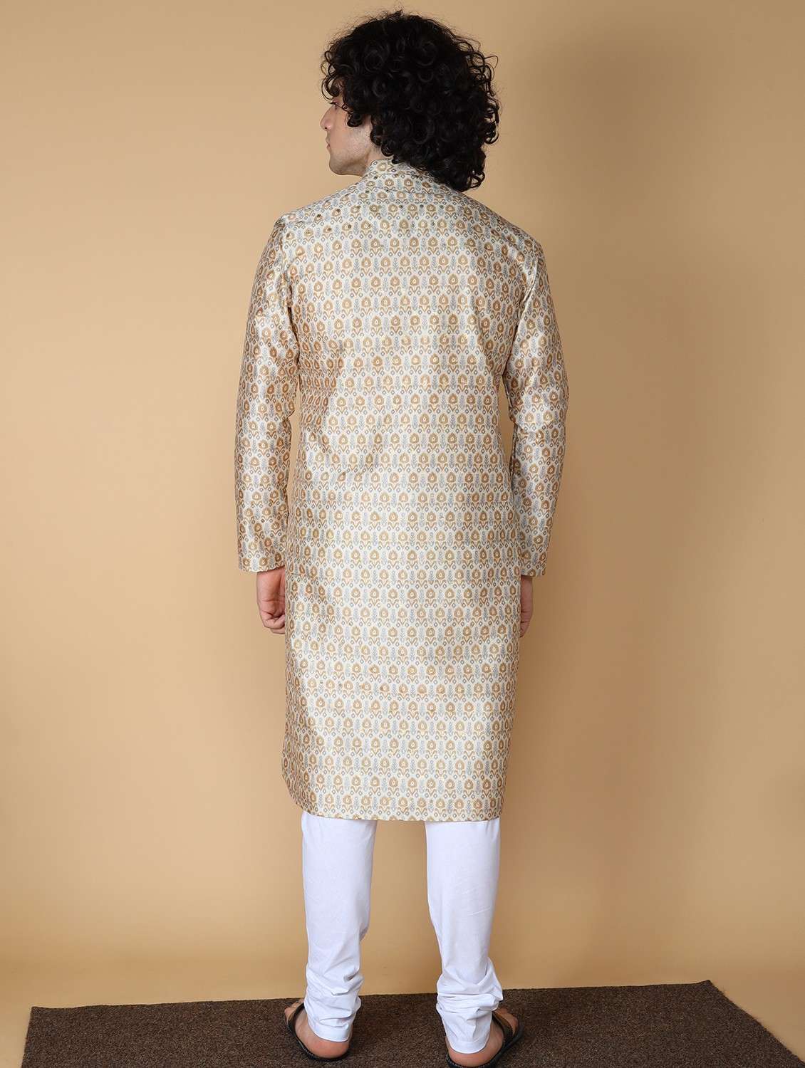 men self design kurta churidar ethnic wear set - 20011713 - Standard Image - 3