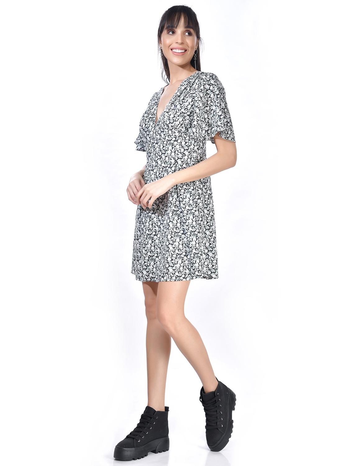 v-neck printed mini dress - 20017678 - Standard Image - 3