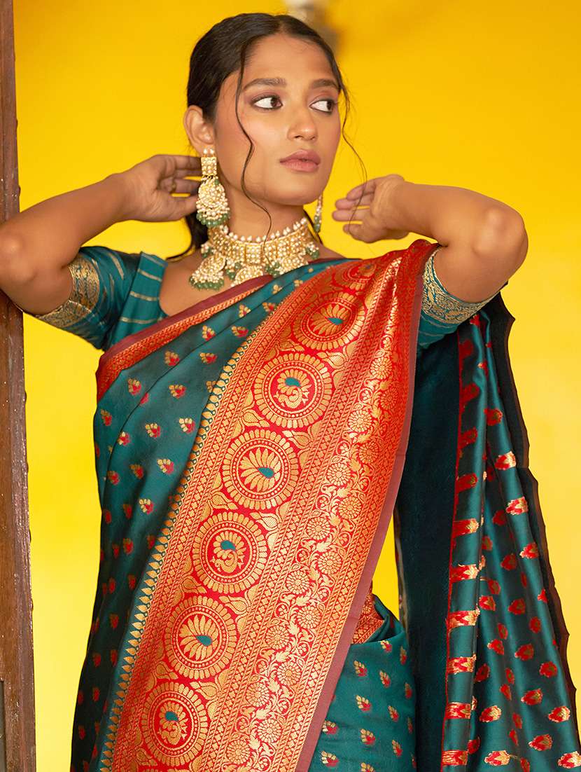 women's self design green colored saree with blouse - 20018675 -  Standard Image - 3