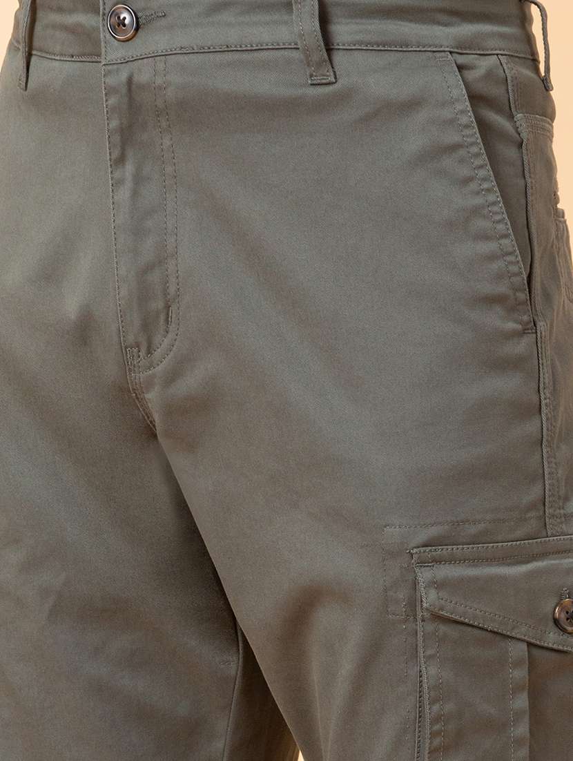 globus men olive mid-rise slim fit pure cotton cargo trousers - 20023853 -  Standard Image - 5