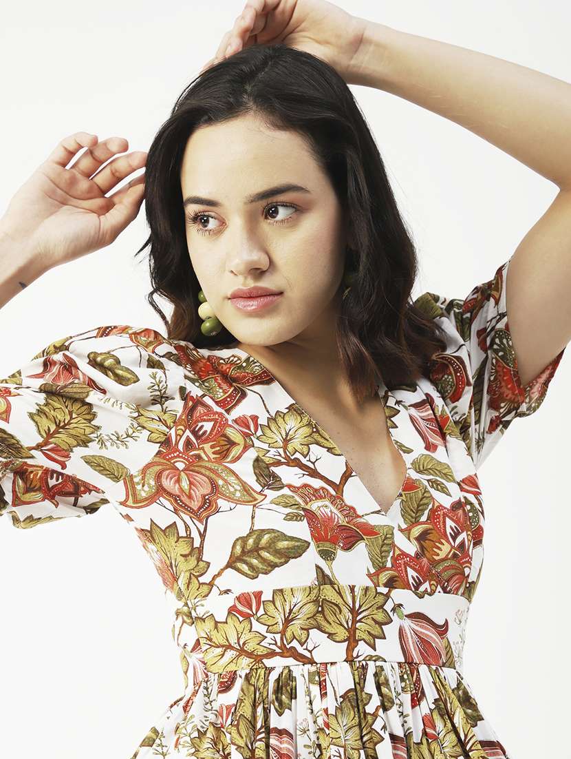 women's fit & flare floral dress - 20031228 -  Standard Image - 3