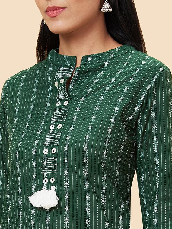 women green cotton straight kurta - 20056389 - Standard Image - 5
