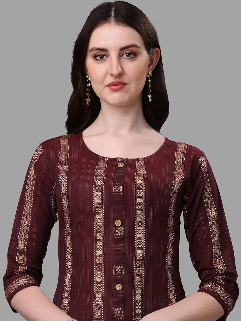 maroon three quarter sleeve suit set - 20059886 -  Standard Image - 3