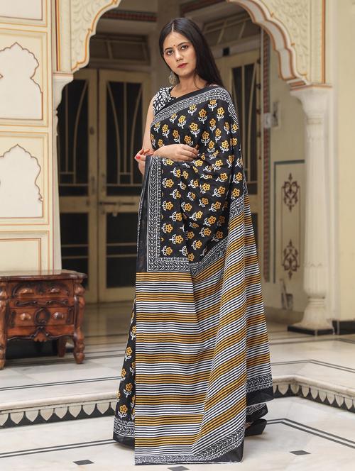 printed saree with blouse piece - 20078232 - Standard Image - 0