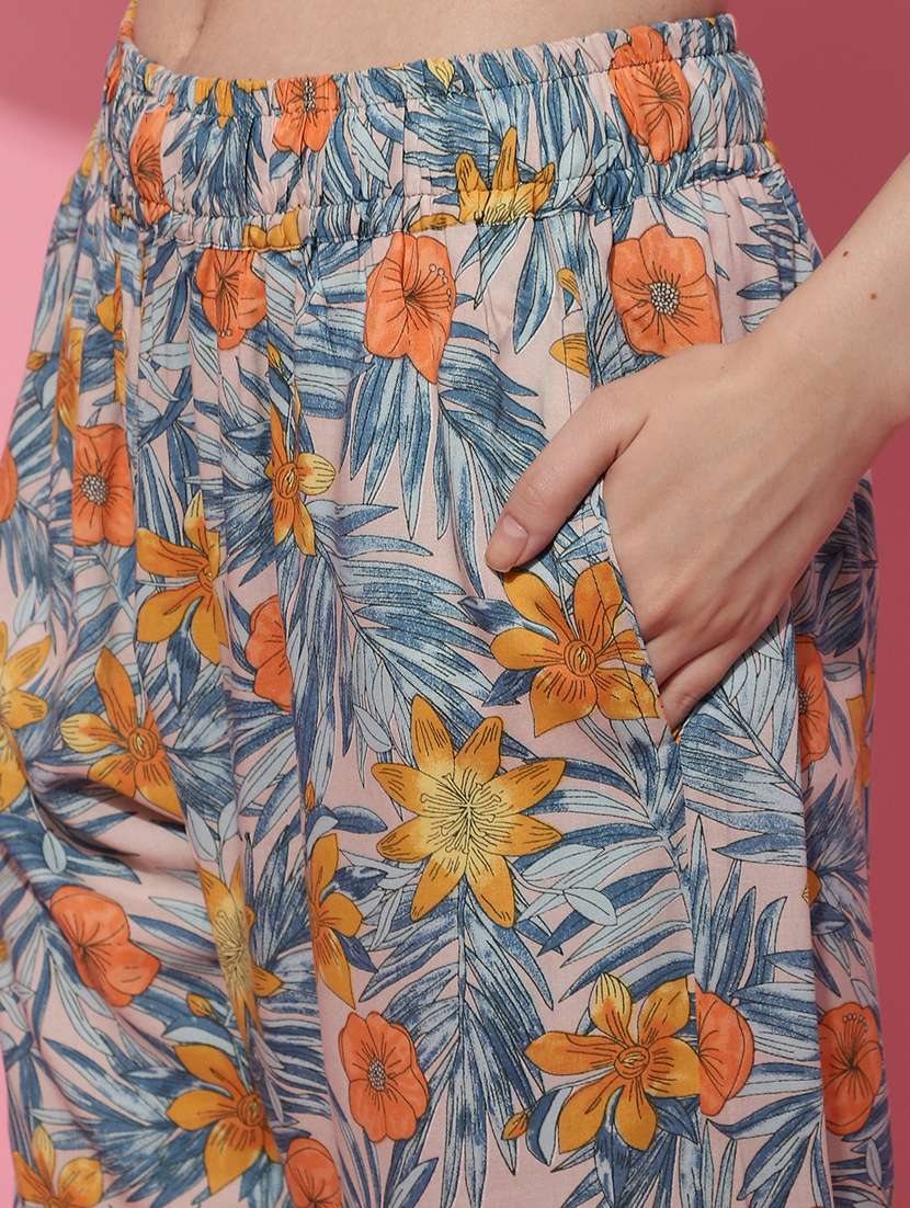 v neck printed kaftan and loungepant set - 20085453 -  Standard Image - 5