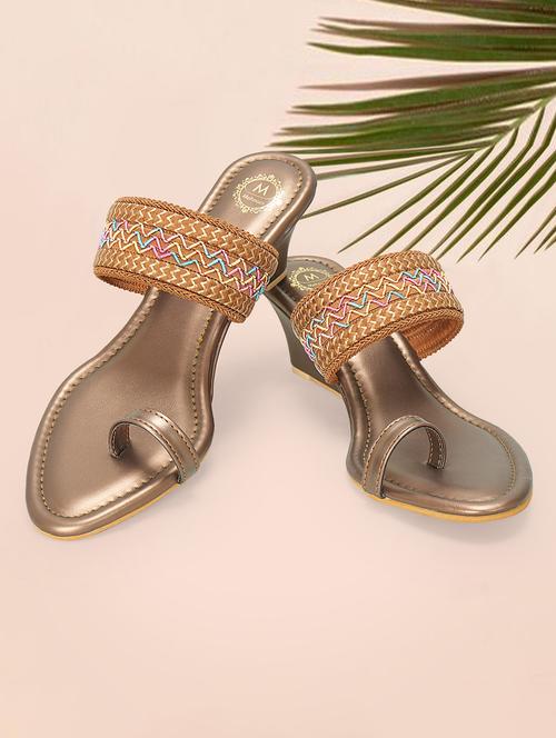 copper one toe wedge - 20101649 -  Standard Image - 0