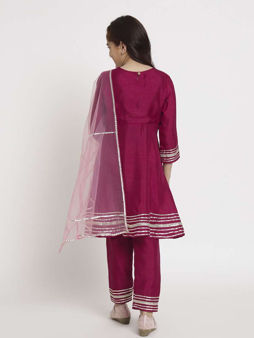 purple three quarter sleeve kurta pant set  - 20117198 -  Standard Image - 3