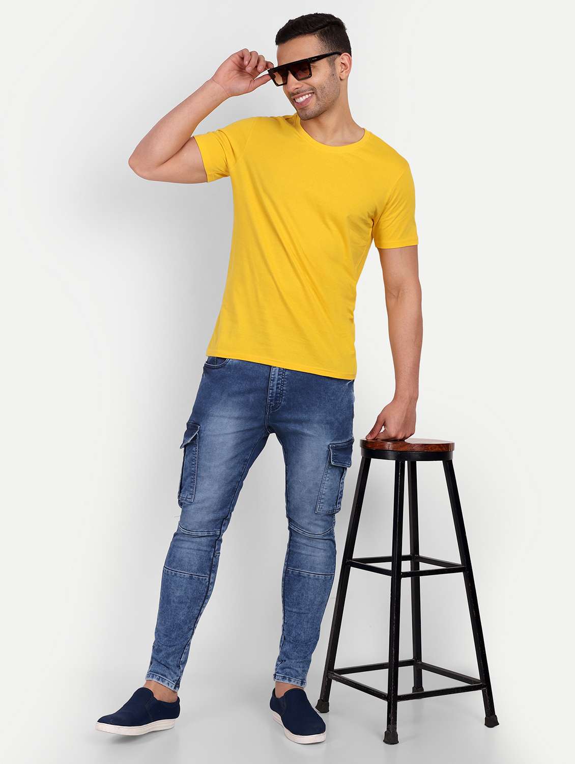 mens mid rise solid cargo - 20131496 -  Standard Image - 3