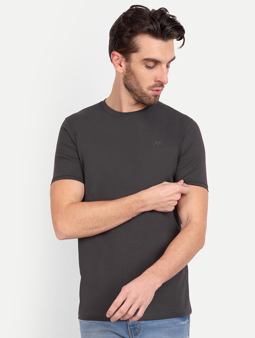 men round neck solids t-shirt - 20131669 - Zoom Image - 0
