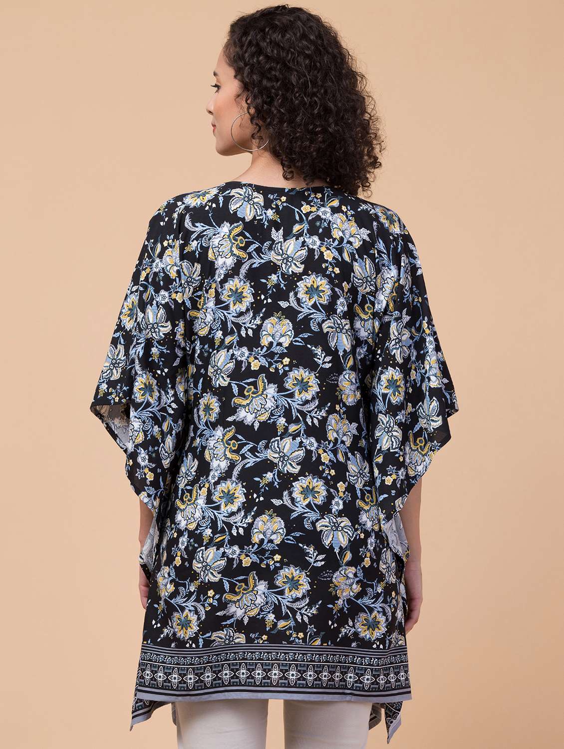 black printed notch neck kaftan - 20132855 - Standard Image - 3