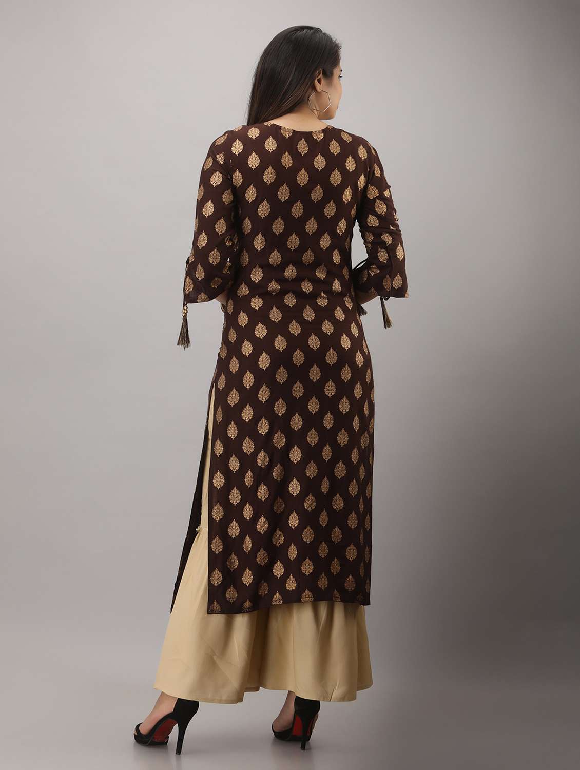 brown printed three quarter sleeve kurta sharara set - 20132926 - Standard Image - 3