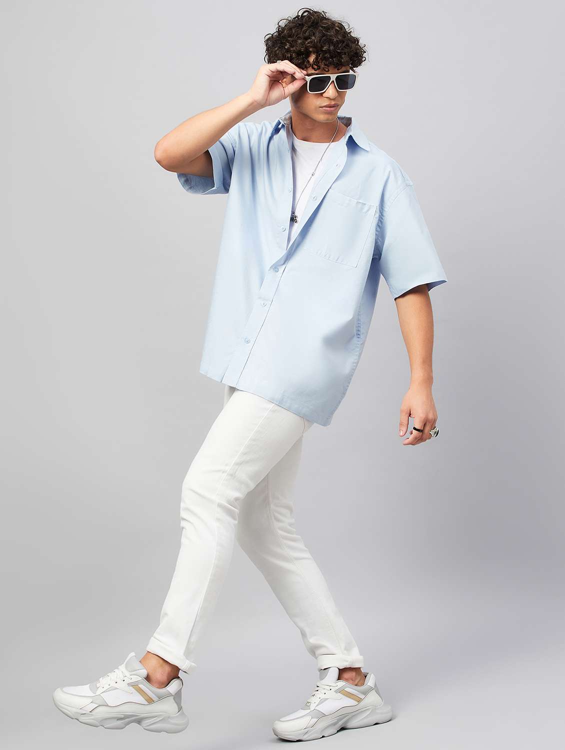 men blue solids casual shirt - 20133173 -  Standard Image - 3