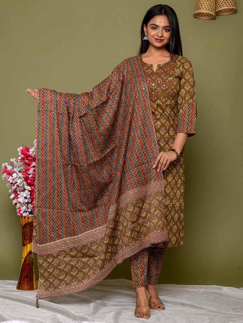 green printed three quarter sleeve suit set - 20133273 -  Zoom Image - 0