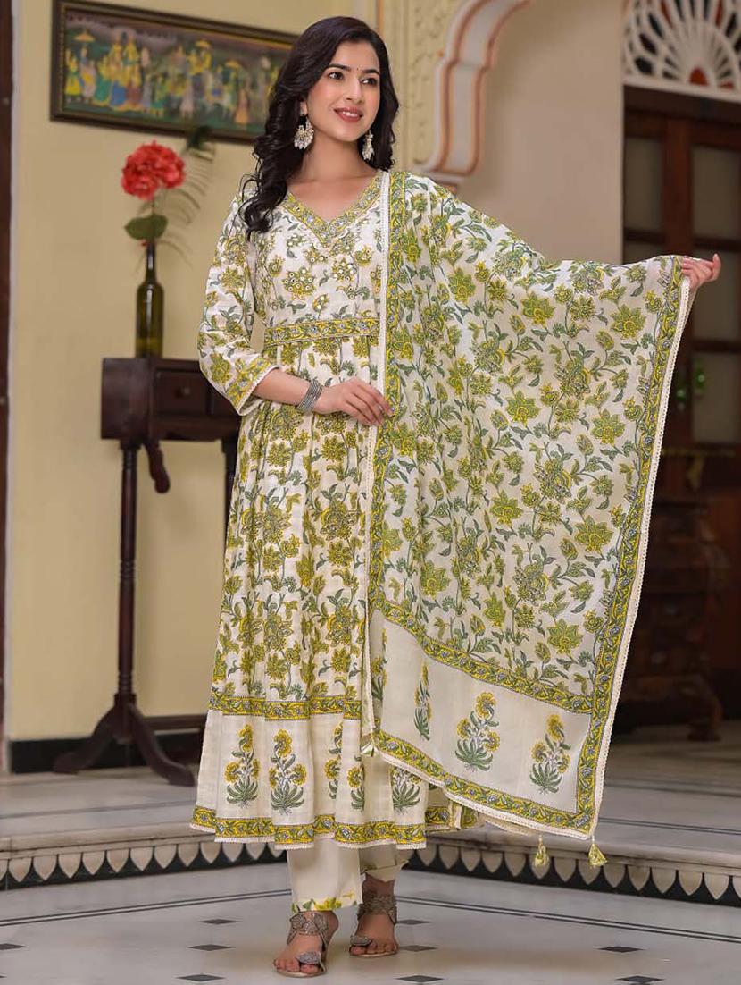 green printed three quarter sleeve suit set - 20133281 - Zoom Image - 0