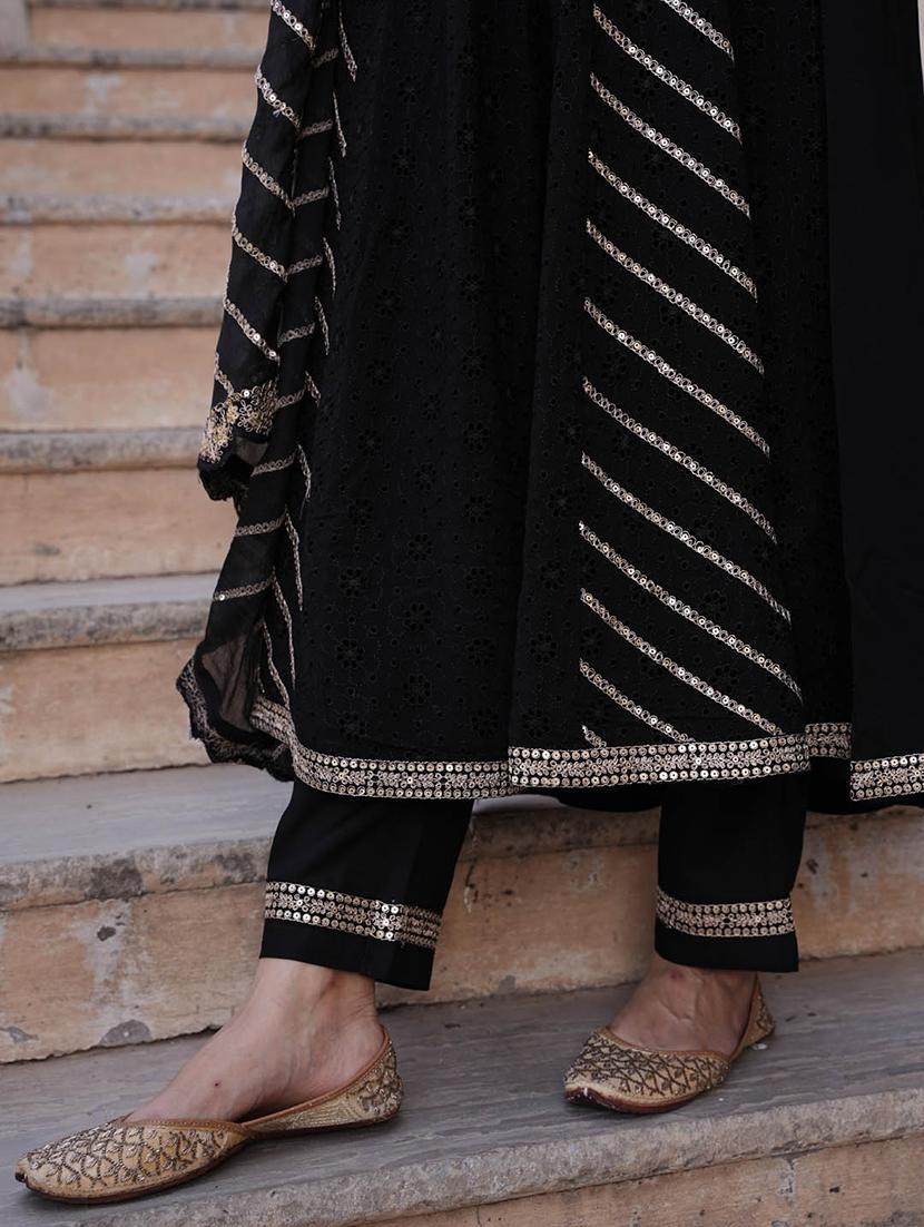 black three quater sleeves embroidered suit set - 20133299 - Standard Image - 3