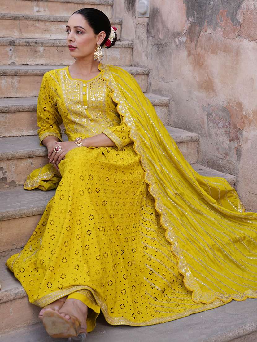 yellow three quater sleeves embroidered suit set - 20133300 - Standard Image - 3
