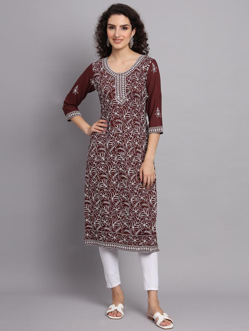 round neck embroidered straight kurta - 20152897 - Zoom Image - 0