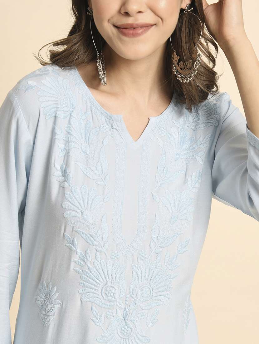 notch neck embroidered straight kurta - 20152911 -  Standard Image - 5