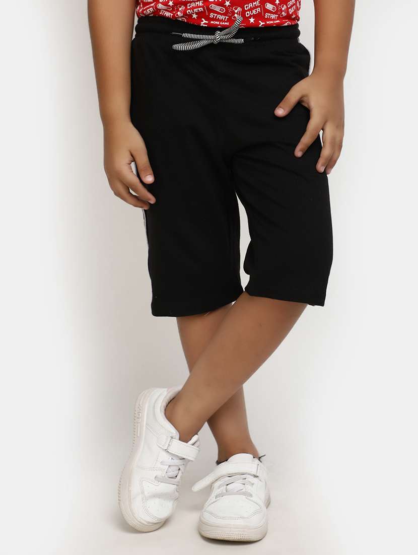 black solid three fourth shorts
