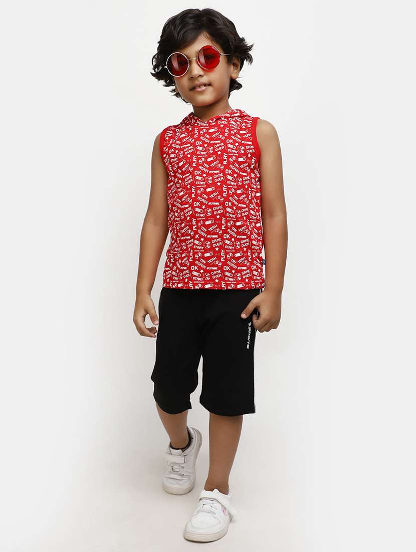 black solid three fourth shorts - 20153593 -  Standard Image - 3