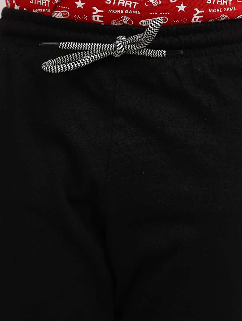 black solid three fourth shorts - 20153593 -  Standard Image - 5