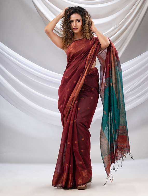 women's self design maroon colored saree with blouse - 20167184 -  Standard Image - 3