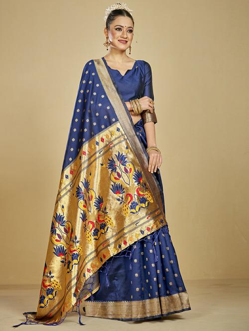dark blue self design kanjivaram saree with blouse - 20175631 - Standard Image - 0