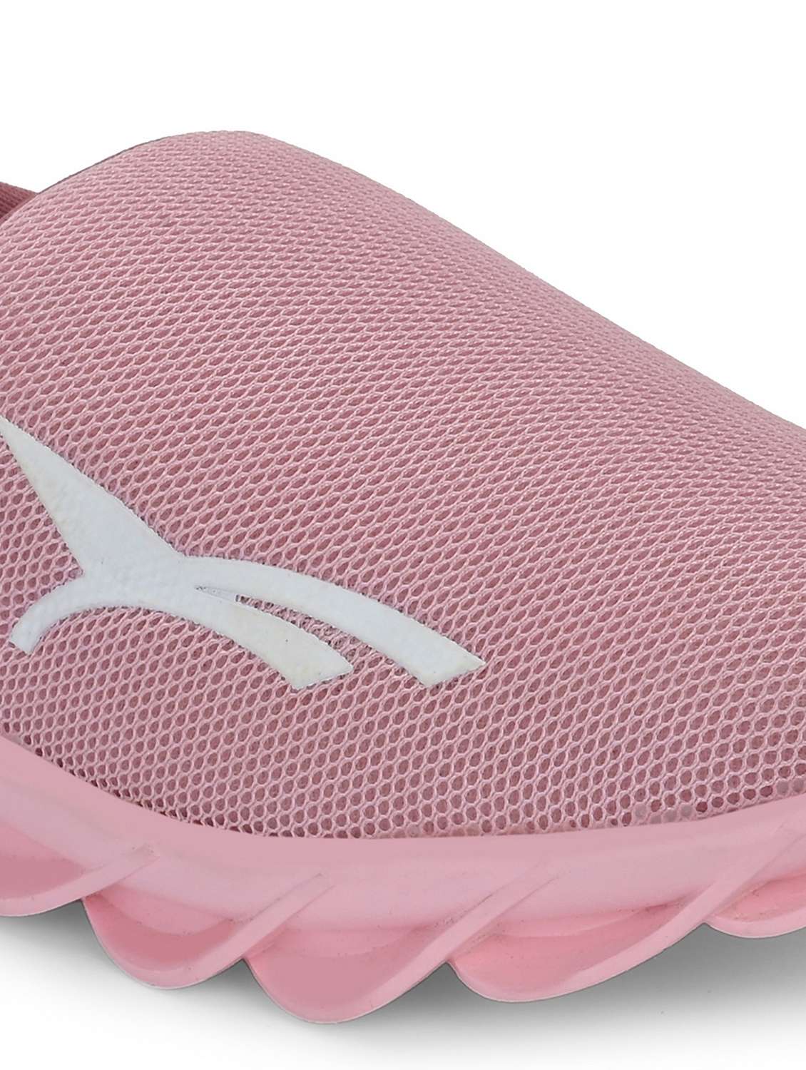 pink mesh slip on sports shoes - 20184522 -  Standard Image - 5