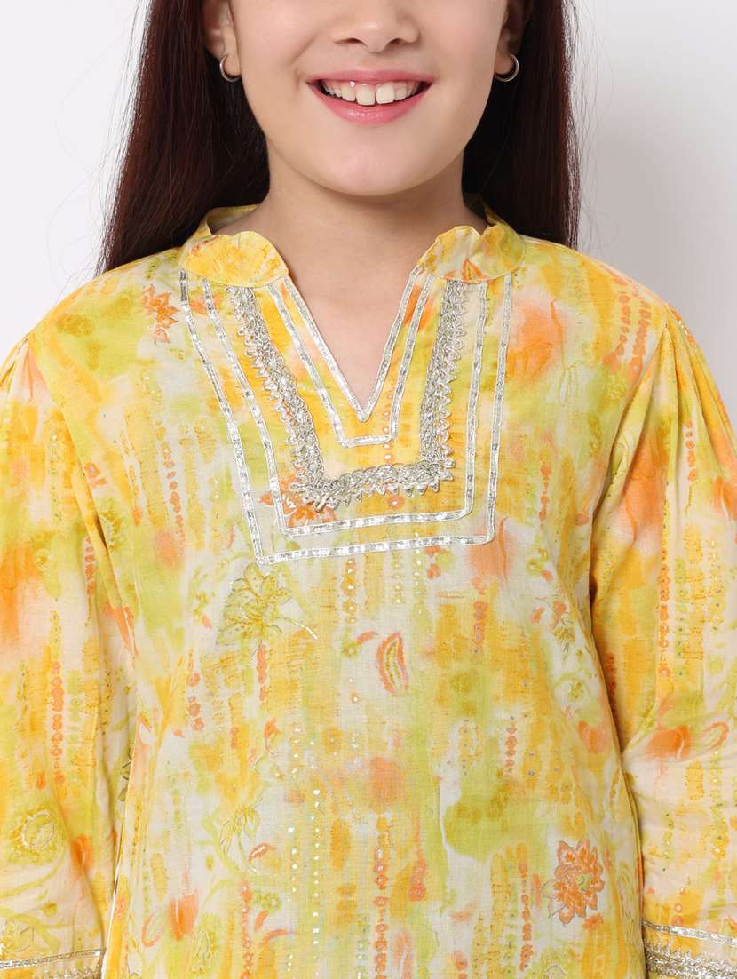 girls yellow printed kurta pant set - 20188060 -  Standard Image - 5