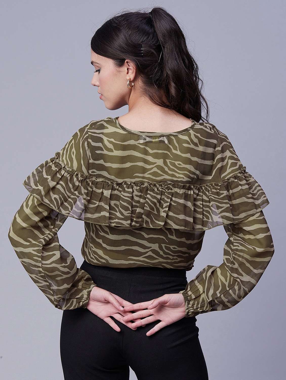 women pinted v neck layered detailed top - 20189298 - Standard Image - 3