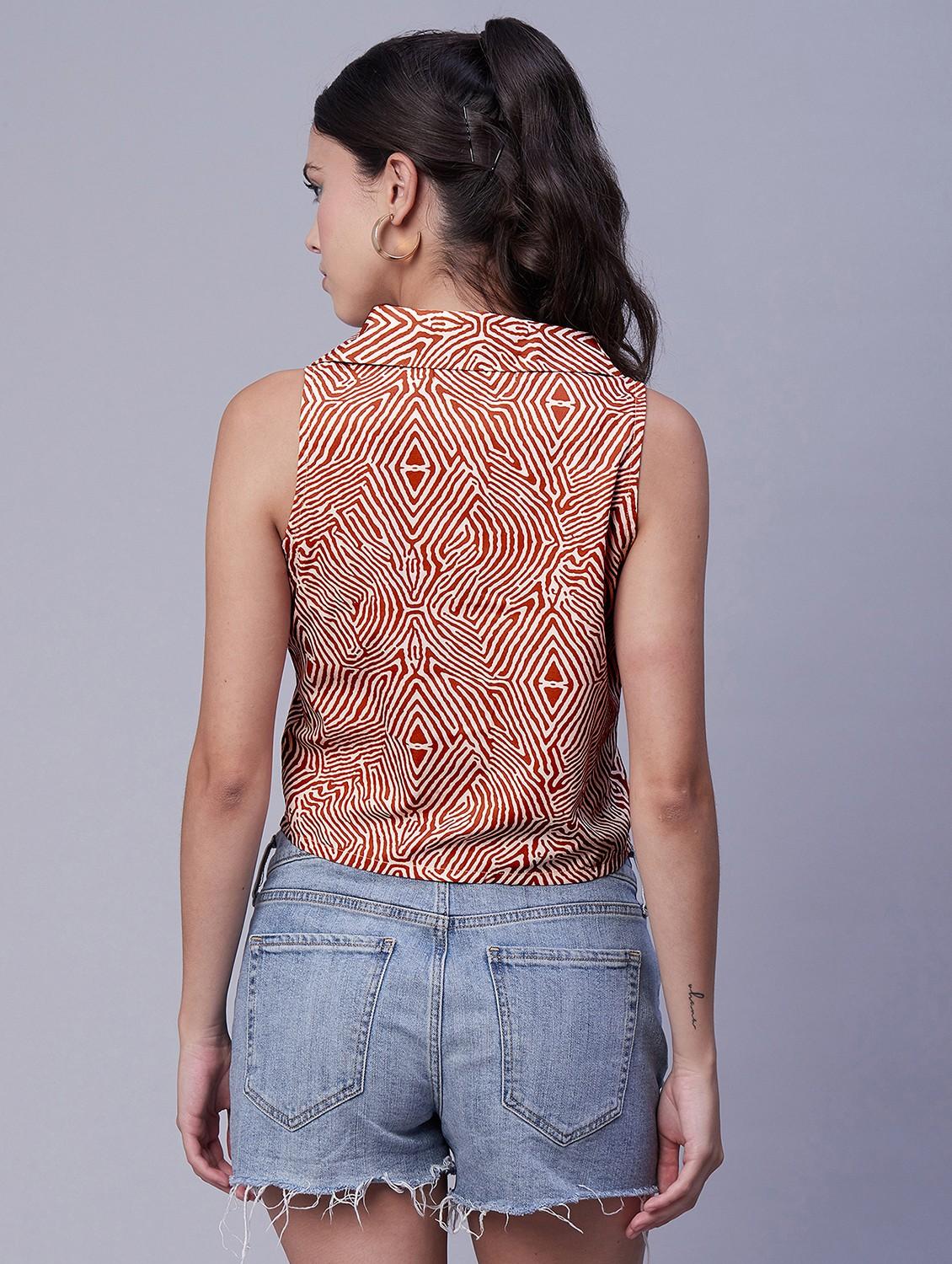 women's crop collared top - 20189310 - Standard Image - 3