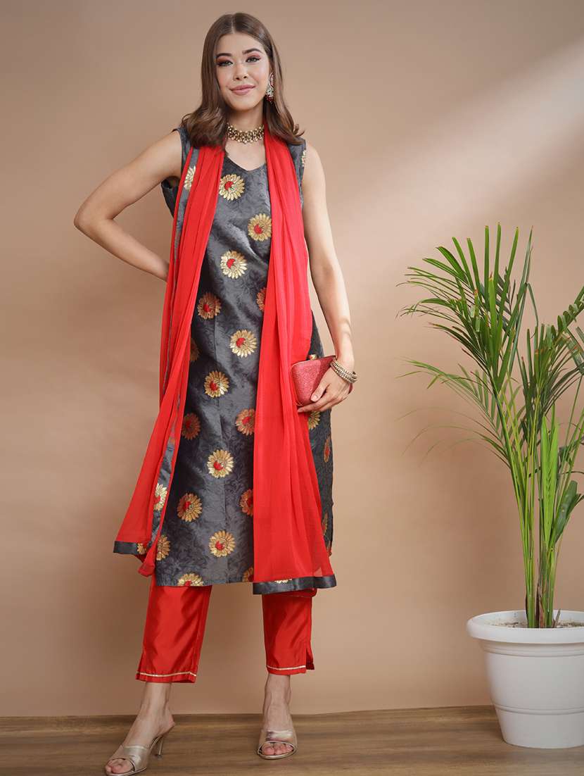 women self design kurta pant with dupatta set